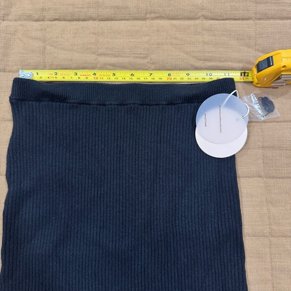 Camila Coelho Revolve NWT Macadamia Knit Skirt Black Slit Size XS Retail $158 - Picture 6 of 7